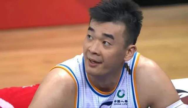 两个男女之间毫无顾忌的政事